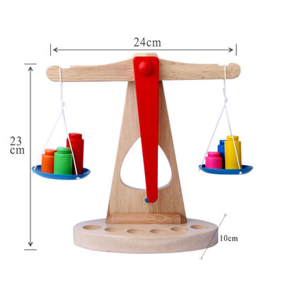 Het wegen van 10CM Houten Saldoschaal Toy Montessori Balance Scale