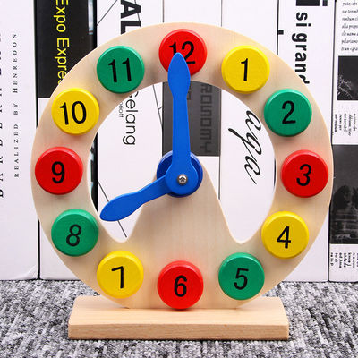 De kleurrijke van het de Babyspeelgoed van Aantal Houten Montessori Onderwijsverlichting