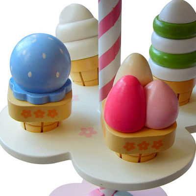 Realistisch Simulatie Houten Magnetisch Roomijs Toy With Display Stand