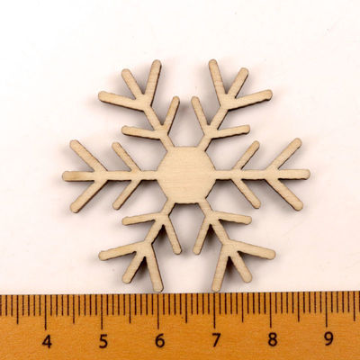 Plakboeken die de Met de hand gemaakte Houten Ambachten van het Sneeuwvlokpatroon schilderen