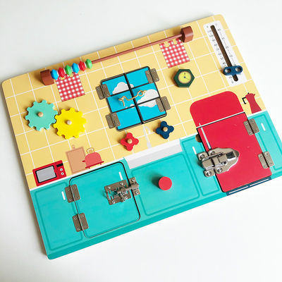 Van de Ontwikkelings Houten Montessori van de kinderenkennis de Activiteitenraad