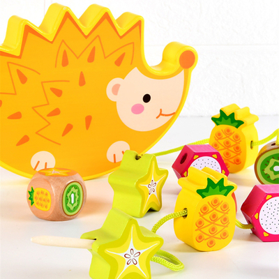 Het houten het Stapelen van het het Speelgoedbeeldverhaal van de SaldoBouwsteen van het de Egelfruit Dierlijke van het de Blokkensaldo Speelgoed van de Spelenmontessori