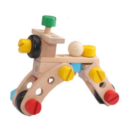 Van de het Voordeelintelligentie van kinderen van de de Demontageassemblage de Auto Toy Solid Wood Assembly Intelligence 30 Stukken Schroefstuk speelgoed
