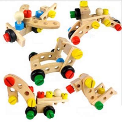 Van de het Voordeelintelligentie van kinderen van de de Demontageassemblage de Auto Toy Solid Wood Assembly Intelligence 30 Stukken Schroefstuk speelgoed