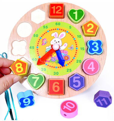 De kleurrijke Houten Digitale geparelde Dierlijke Onderwijsparels van klokmontessori brengt Gadgets in verwarring Aanpassend Klok Toy Kid