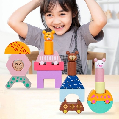 De houten Vorm DIY Onderwijstoy for preschool toddler van de Treinvrachtwagen