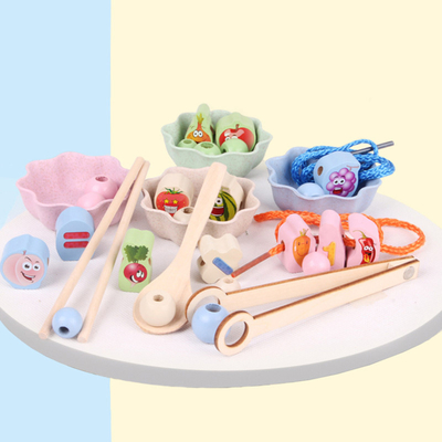 Van de Handenbrain training clip beads puzzle van het Montessori Houten Speelgoed de Wiskundespel